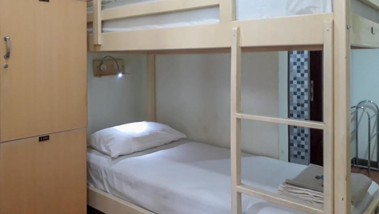Reddoorz Hostel @ Manado Green Hostel Bagian luar foto
