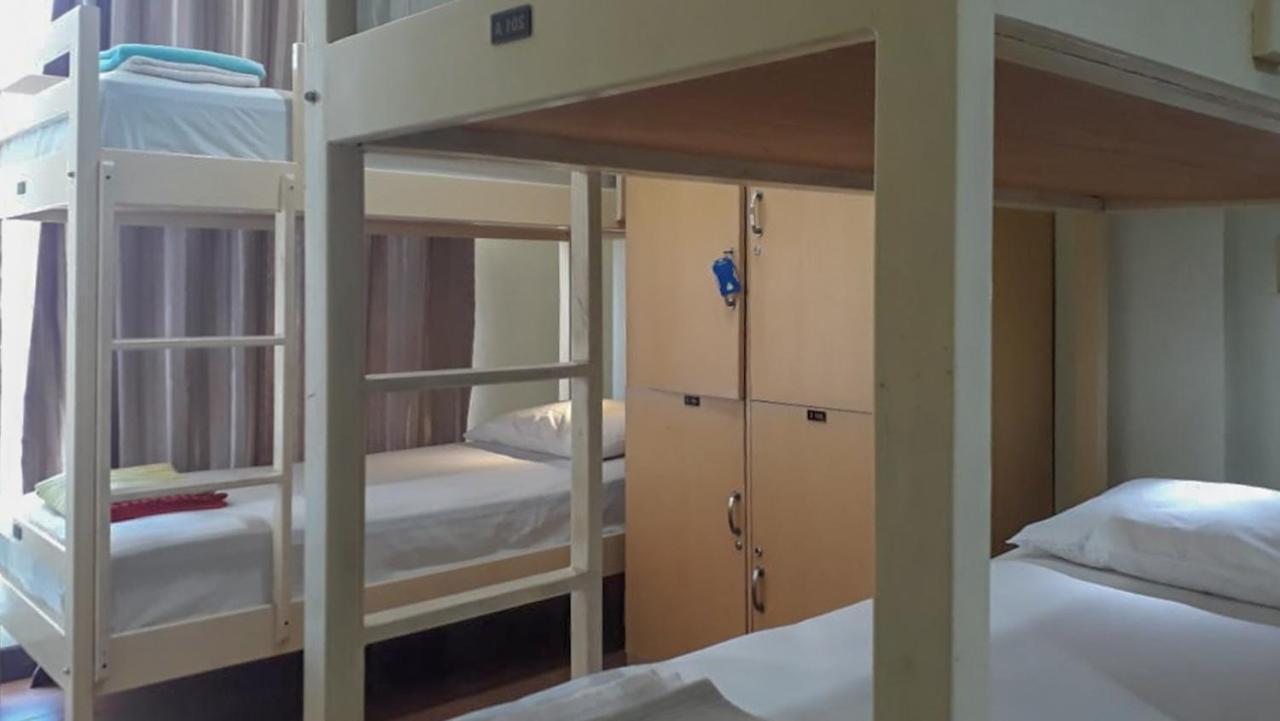 Reddoorz Hostel @ Manado Green Hostel Bagian luar foto